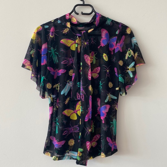 NWOT - Exoticathletica Short Sleeve Blouse - Picture 2 of 14